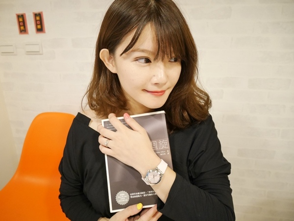 COCO HO Swatch 聯名手錶 運動時尚