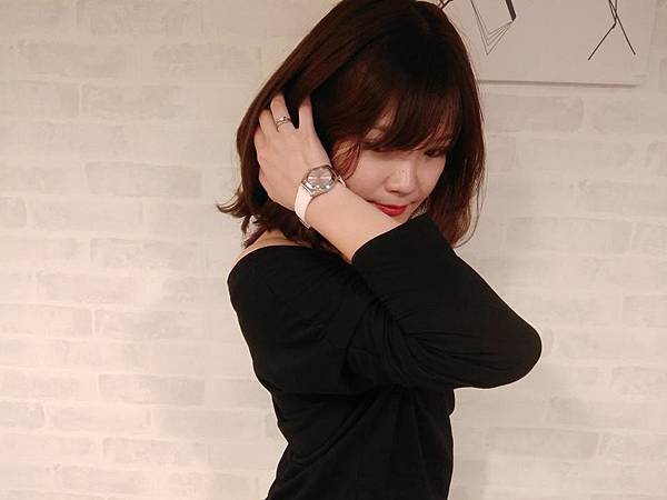 COCO HO Swatch 聯名手錶 運動時尚