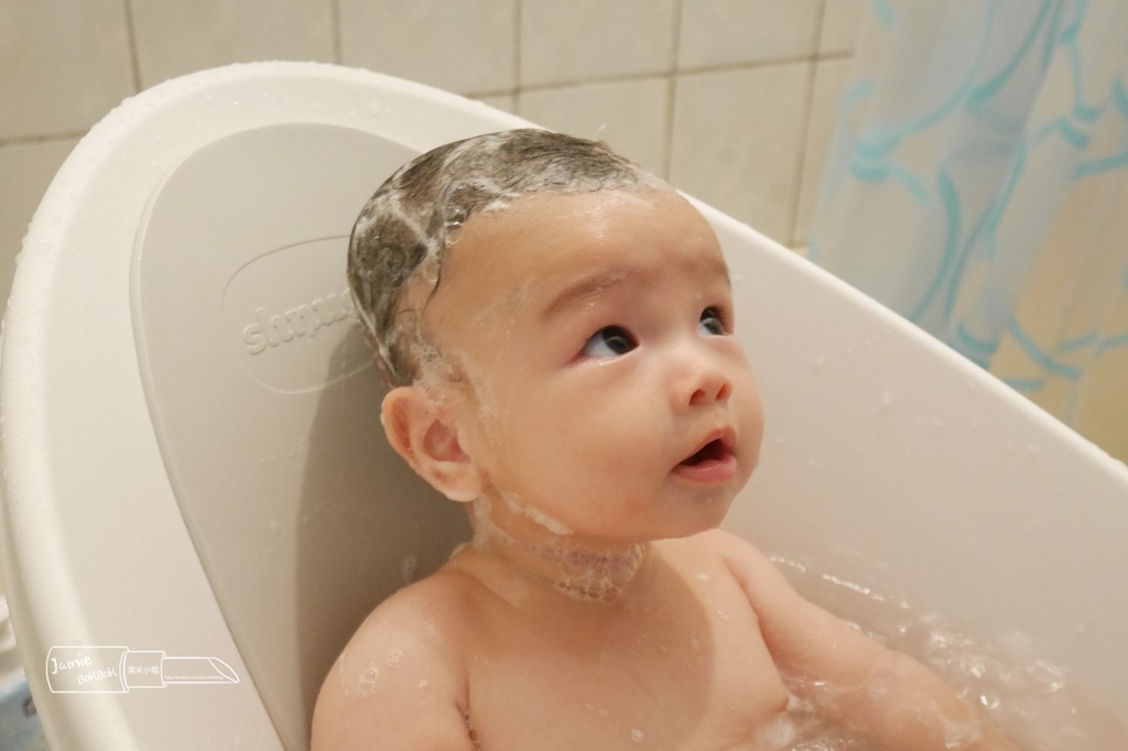 Chicco 原生脂寶貝沐浴禮盒 舒適哺乳彌月禮盒 滿月禮