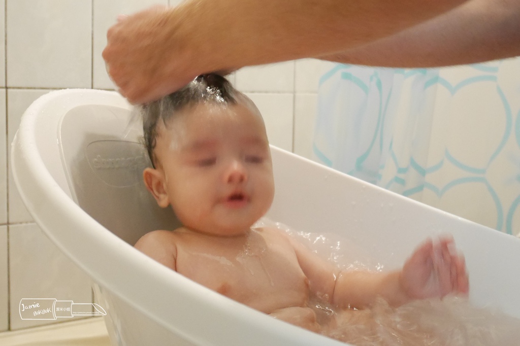 Chicco 原生脂寶貝沐浴禮盒 舒適哺乳彌月禮盒 滿月禮