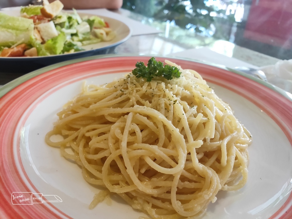 夏綠地 竹北咖啡店 義大利麵 沙拉 家樂福商圈 光明一路餐廳.jpg