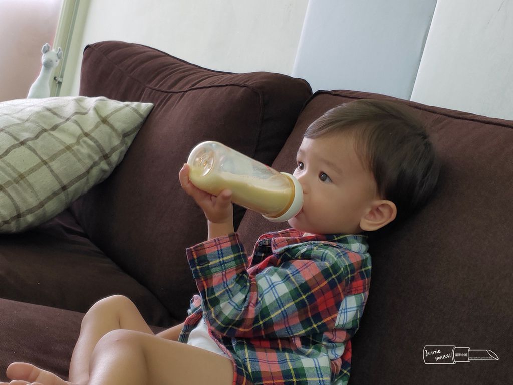 雪印T3 銜接母乳 配方奶粉 母乳寶寶.jpg