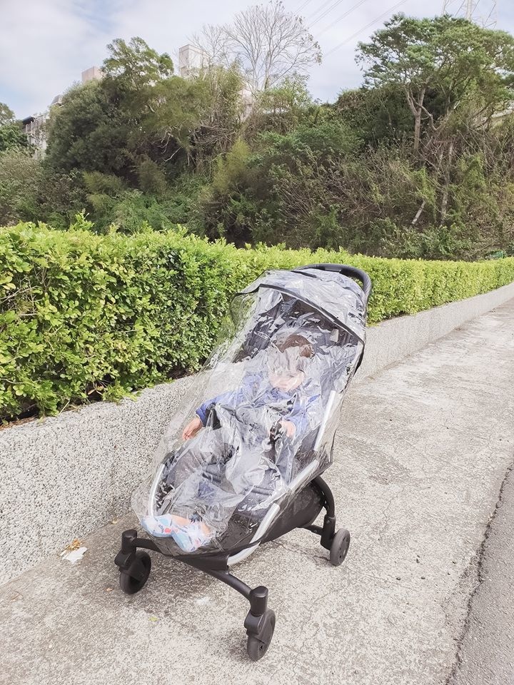 Quinny 雅痞波波車 新生兒推車 嬰兒推車.jpg