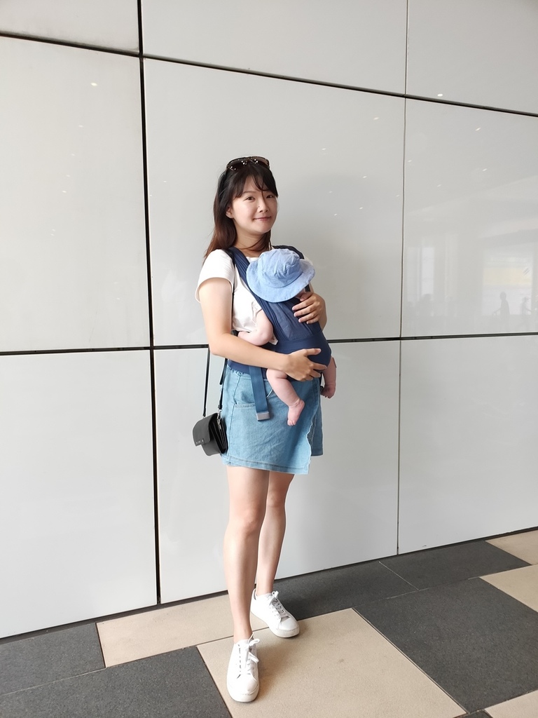 POGNAE 新生兒揹巾 揹巾.jpg