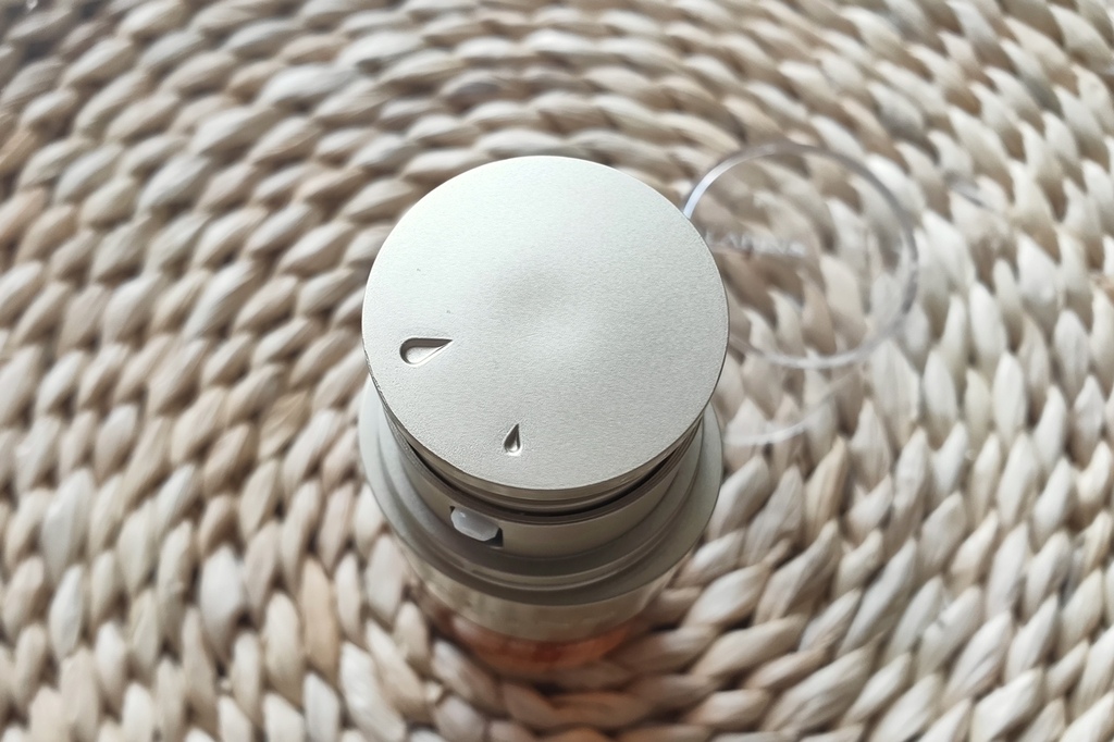 克蘭詩 黃金亮眼萃 黃金雙激萃 眼霜推薦 精華液推薦.jpg