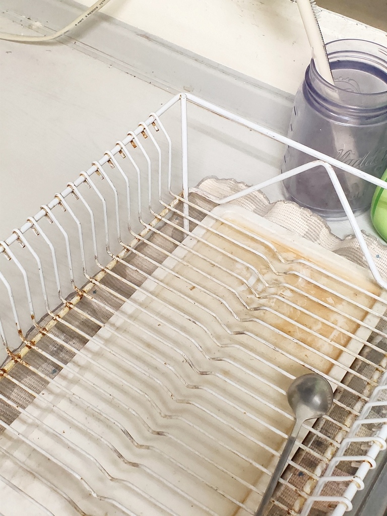 紫外線殺菌 奶瓶 烘碗機 奶瓶消毒鍋 保管箱.jpg