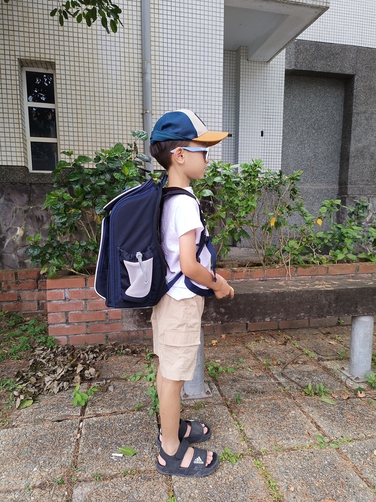 impact怡寶 小一書包 護脊書包.jpg