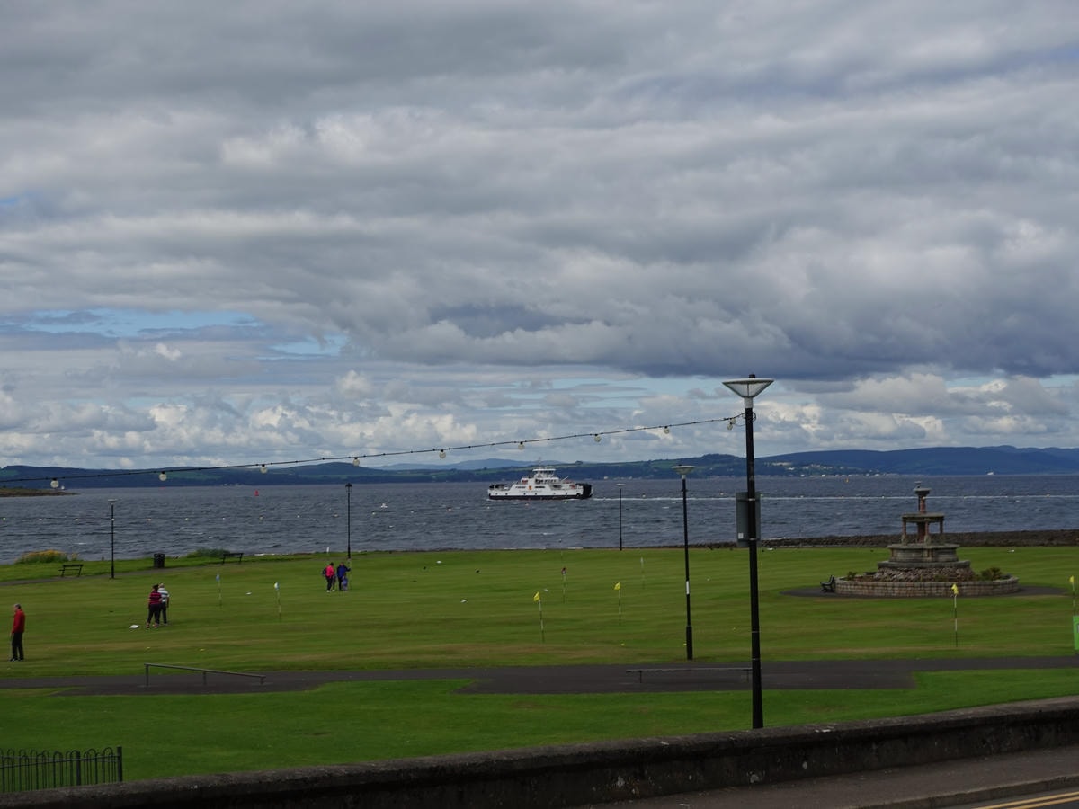 蘇格蘭|拉格斯Largs一日遊.美麗的海濱長廊、Great Cumbrae大坎布雷島、米爾波特Millport - 第10張圖