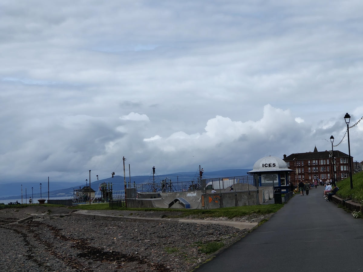 蘇格蘭|拉格斯Largs一日遊.美麗的海濱長廊、Great Cumbrae大坎布雷島、米爾波特Millport - 第8張圖
