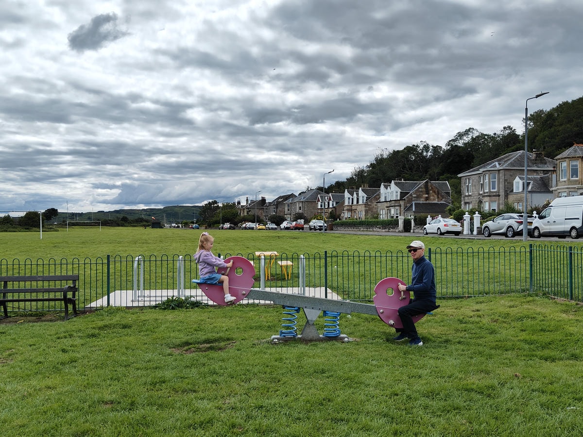 蘇格蘭|拉格斯Largs一日遊.美麗的海濱長廊、Great Cumbrae大坎布雷島、米爾波特Millport - 第43張圖
