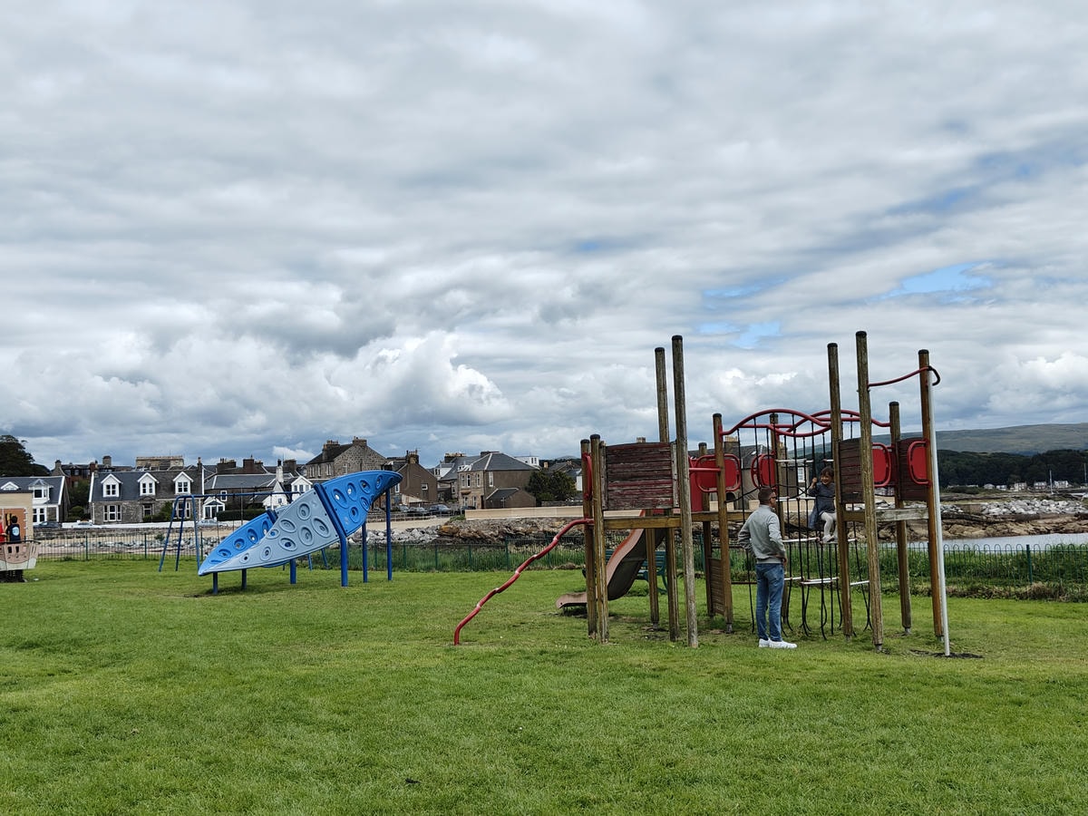 蘇格蘭|拉格斯Largs一日遊.美麗的海濱長廊、Great Cumbrae大坎布雷島、米爾波特Millport - 第41張圖