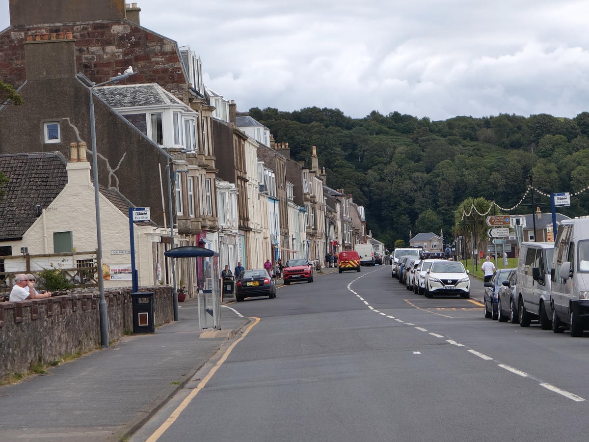 蘇格蘭|拉格斯Largs一日遊.美麗的海濱長廊、Great Cumbrae大坎布雷島、米爾波特Millport - 第31張圖