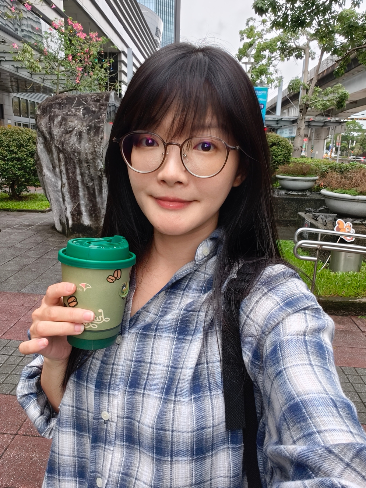 SOLOMAX快時尚眼鏡|價格透明、款式多又時尚,30分鐘取件 - 第18張圖