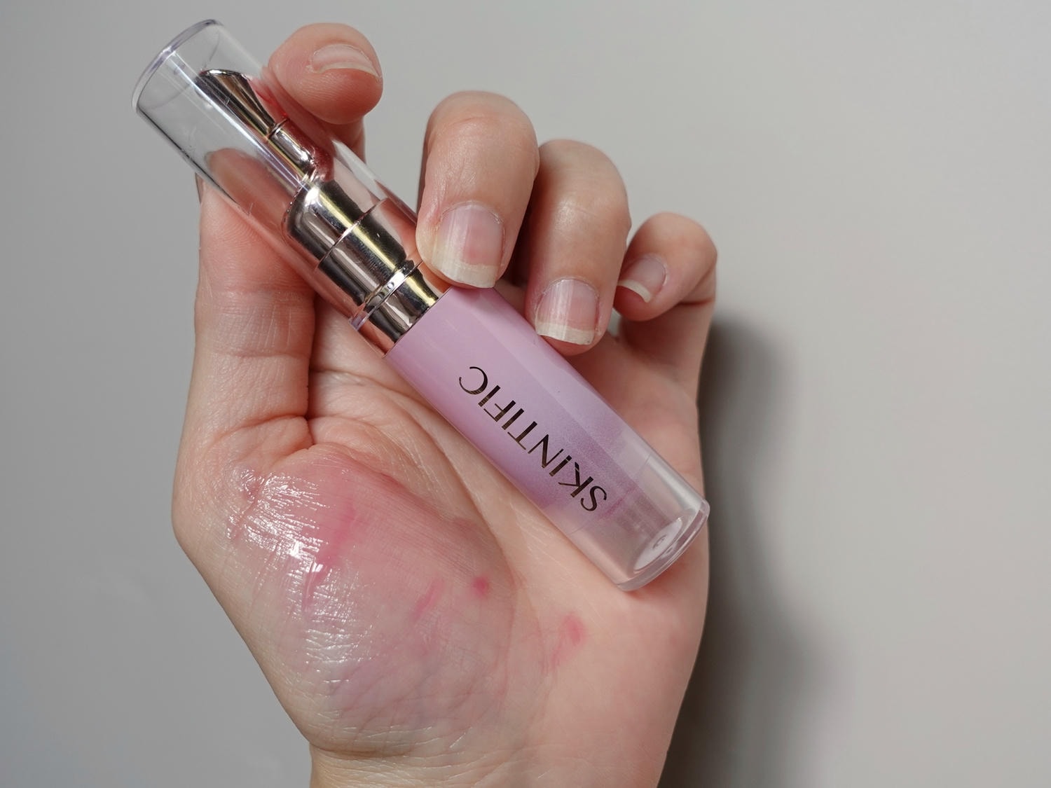 素顏必備好氣色|近期入手的保濕、潤色唇部精華分享 - 第18張圖 素顏必備好氣色|近期入手的保濕、潤色唇部精華分享