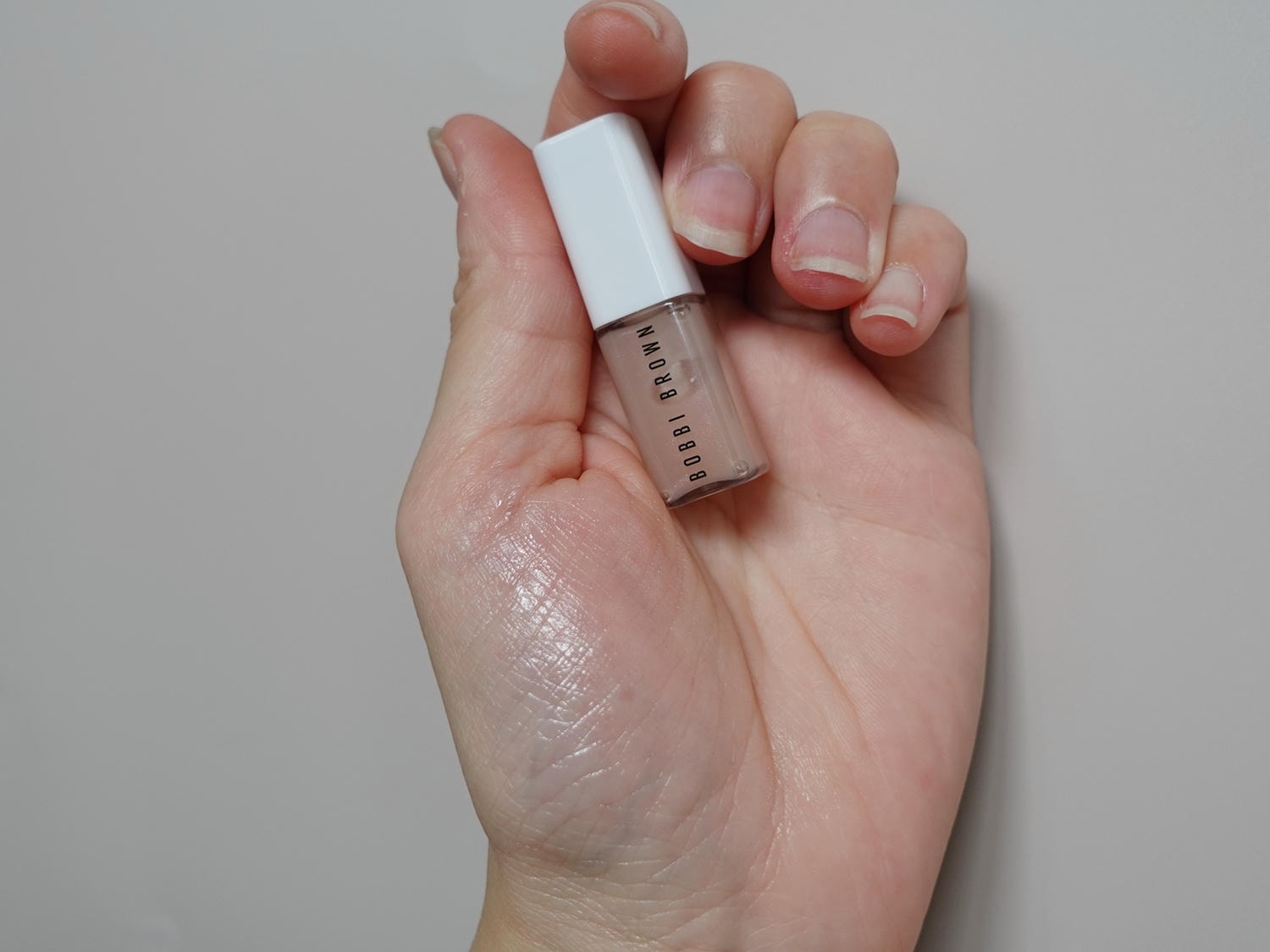 素顏必備好氣色|近期入手的保濕、潤色唇部精華分享 - 第6張圖 素顏必備好氣色|近期入手的保濕、潤色唇部精華分享